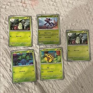 Pokemon Trading Card Set - Green and Yellow
